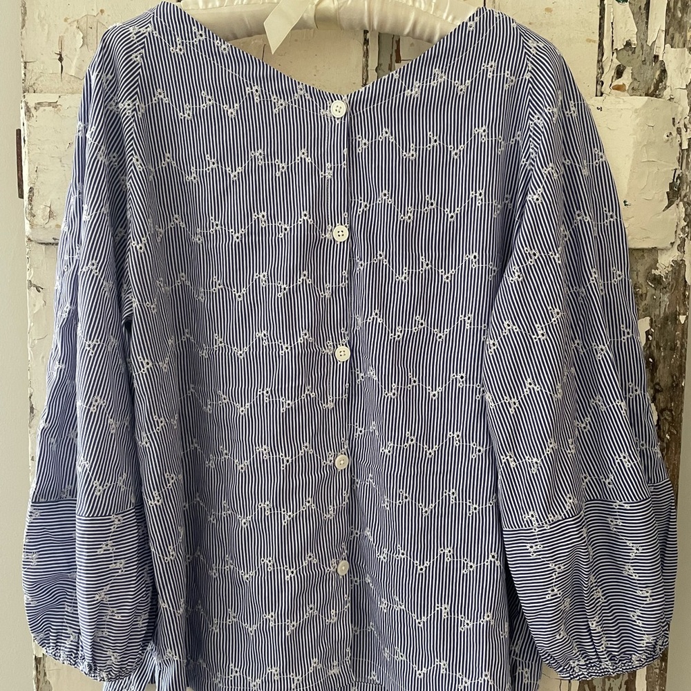 LOFT Spring Eyelet Blouse, Size L - Picture 2 of 4